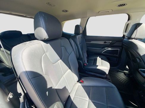 Used 2022 Kia Telluride EX w/ EX Premium Package FWD image 31