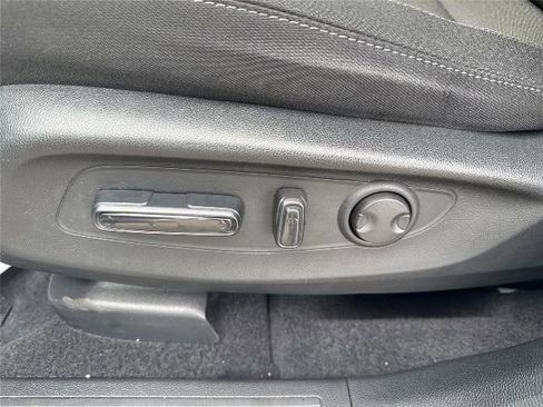 Certified 2024 Honda CR-V EX image 6