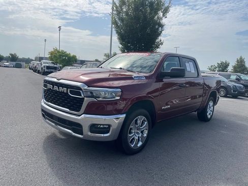 Used 2025 RAM 1500 Big Horn AWD/4WD image 3