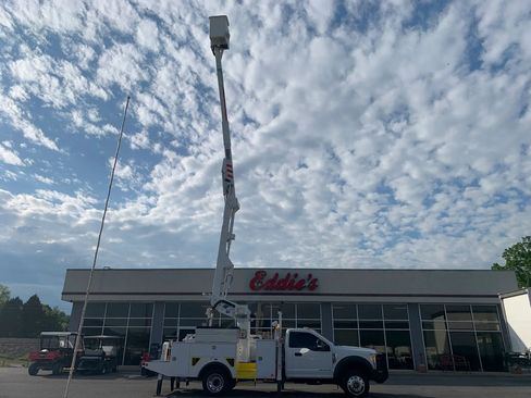 Used 2017 Ford F550 4x4 Regular Cab Super Duty image 63