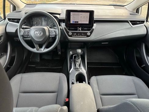 Used 2024 Toyota Corolla LE image 8