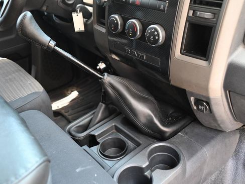 Used 2012 RAM 2500 ST w/ Chrome Appearance Group AWD/4WD image 35