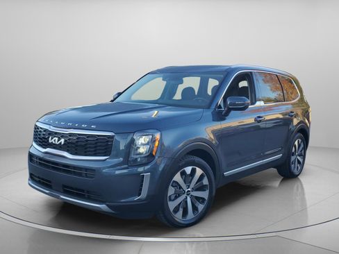 Certified 2022 Kia Telluride EX w/ EX Premium Package image 2
