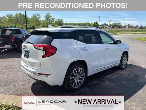 Used 2023 GMC Terrain Denali w/ Denali Premium Package AWD/4WD image 5