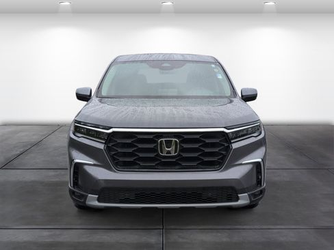 Certified 2025 Honda Pilot EX-L image 6