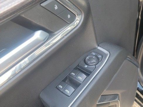 Used 2024 Chevrolet Silverado 1500 LT image 15