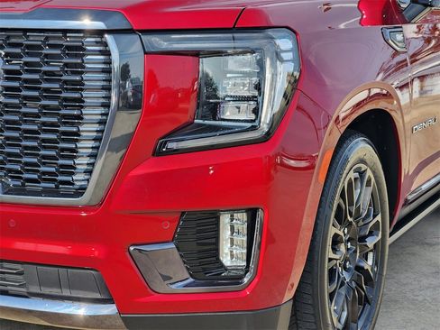 Used 2024 GMC Yukon Denali Ultimate image 9