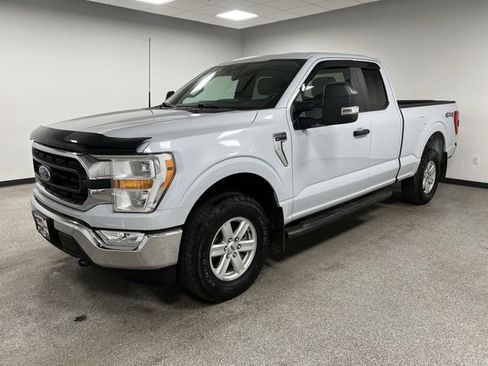 Used 2022 Ford F150 XLT w/ Trailer Tow Package image 6