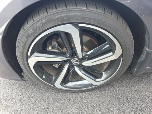 Used 2019 Honda Accord Sport image 7
