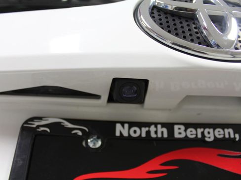 Used 2017 Toyota RAV4 LE image 25