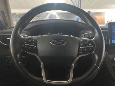 Used 2020 Ford Explorer Limited image 16