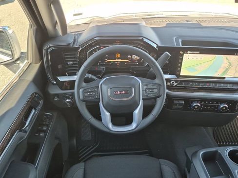 New 2026 GMC Sierra 1500 SLE w/ Preferred Package AWD/4WD image 11