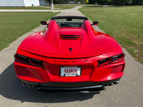 Used 2025 Chevrolet Corvette Stingray Convertible w/ 1LT RWD image 25