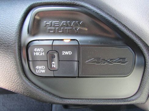 Used 2022 RAM 3500 Big Horn image 24