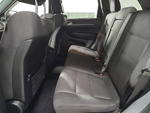Used 2020 Jeep Grand Cherokee Laredo AWD/4WD image 25