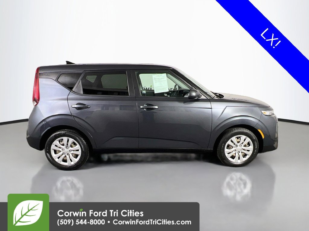 Used 2021 Kia Soul LX FWD image 17