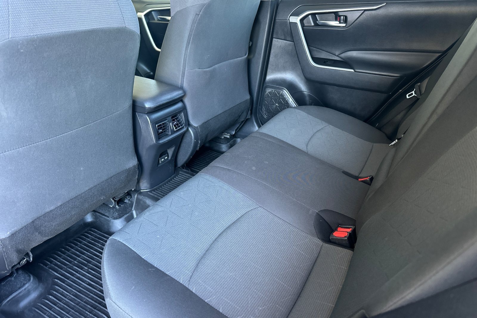 Certified 2024 Toyota RAV4 XLE w/ Convenience Package AWD/4WD image 11