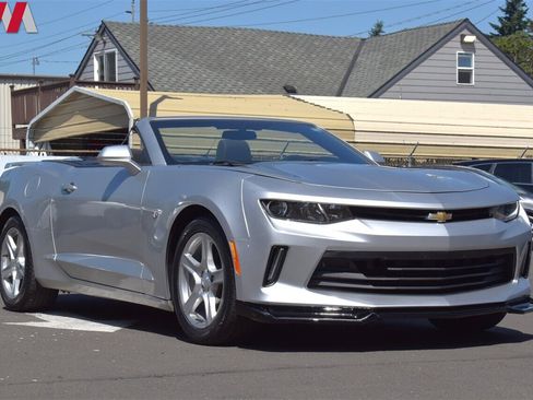 Used 2018 Chevrolet Camaro LT image 2
