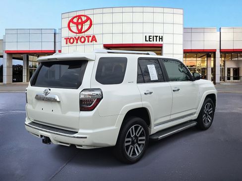 Used 2020 Toyota 4Runner Limited image 5