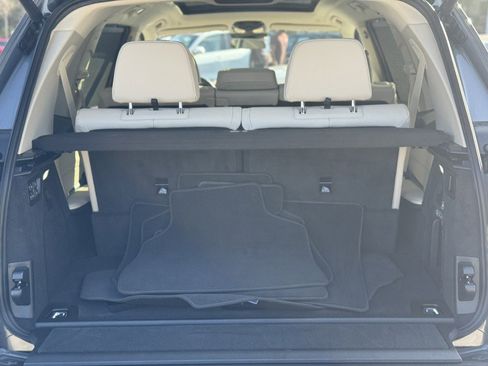 Certified 2025 BMW X7 xDrive40i w/ Executive Package image 23