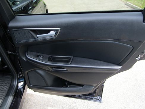 Used 2024 Ford Edge SE w/ Black Appearance Package AWD/4WD image 15