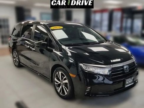Used 2021 Honda Odyssey Touring image 3