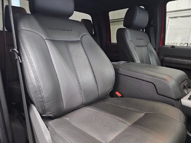 Used 2015 Ford F250 Platinum w/ FX4 Off-Road Package AWD/4WD image 29