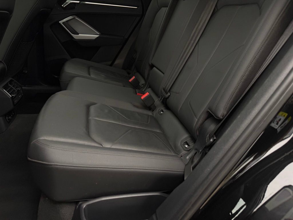 Used 2021 Audi Q3 2.0T Premium w/ Convenience Package AWD/4WD image 13