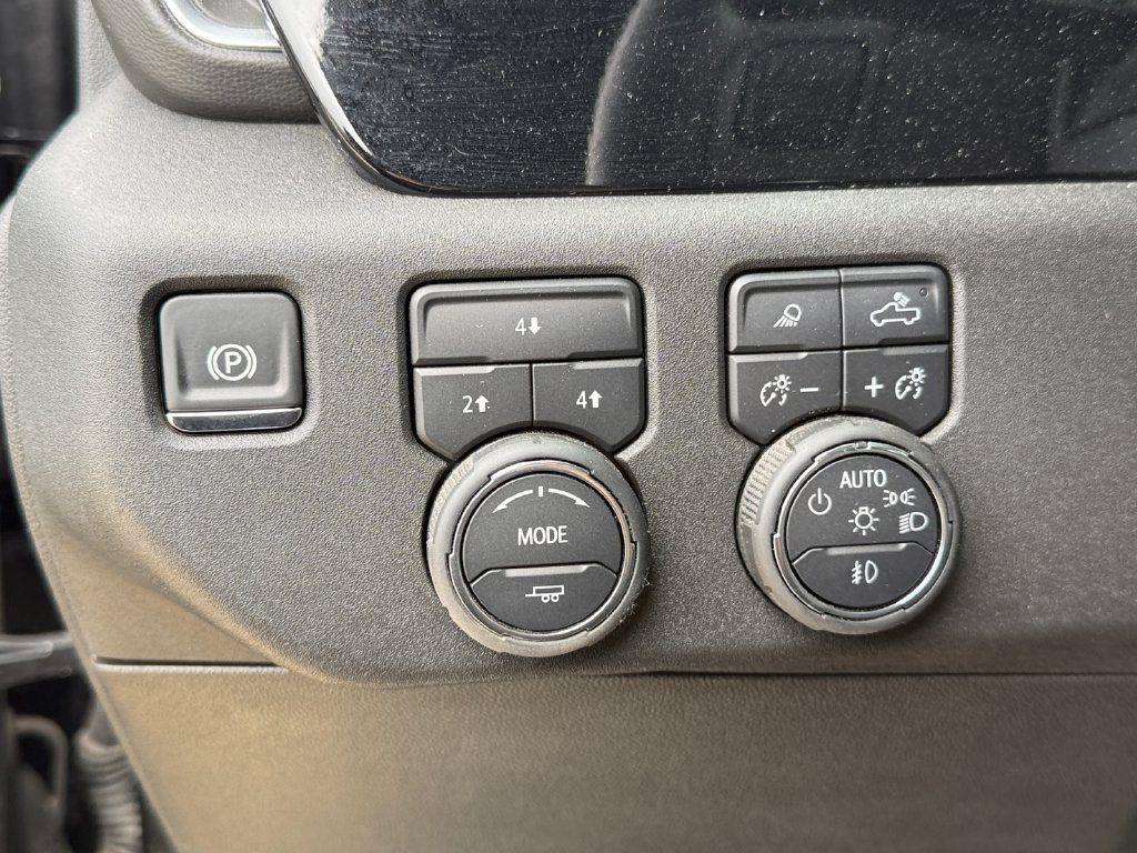 Used 2025 Chevrolet Silverado 2500 LT w/ Trail Boss Package AWD/4WD image 19
