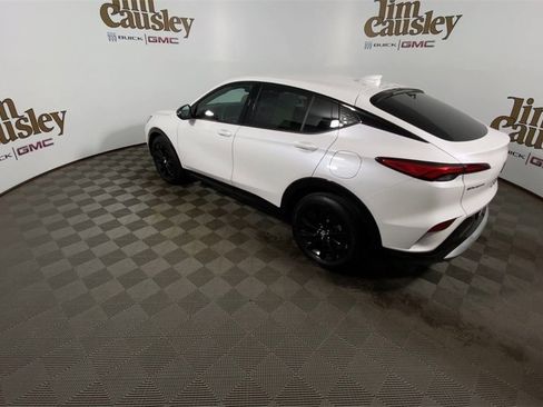 Used 2024 Buick Envista Sport Touring w/ Convenience I Package image 6