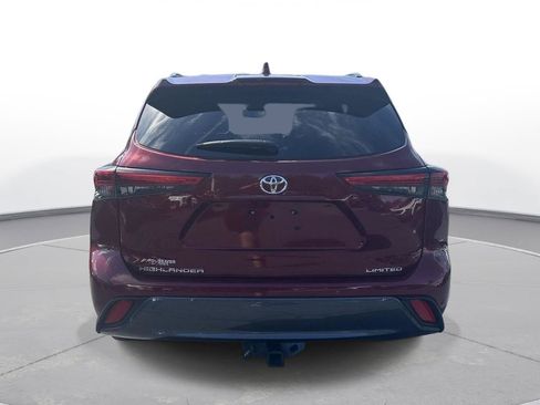 Used 2023 Toyota Highlander Limited FWD image 7