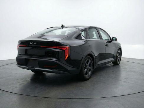 Used 2025 Kia K4 FWD image 9