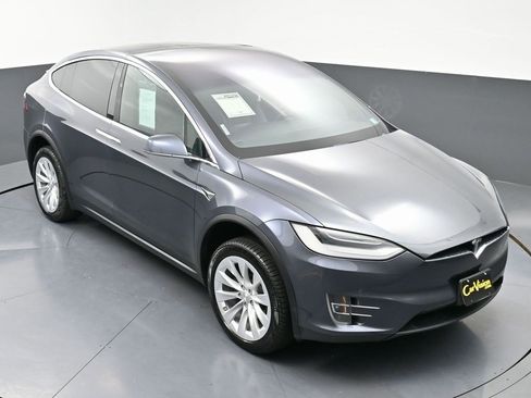 Used 2021 Tesla Model X Long Range image 51