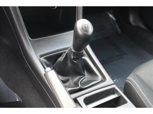 Used 2014 Subaru Crosstrek 2.0i Premium image 23