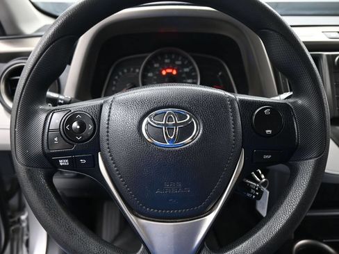 Used 2013 Toyota RAV4 LE FWD image 13
