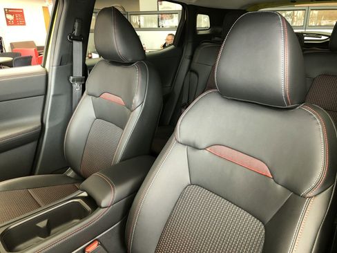 New 2026 Nissan Kicks SR w/ Cold Weather Package image 13