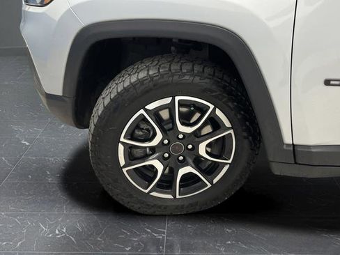 Used 2025 Jeep Compass Trailhawk w/ Trailhawk Elite Group image 36