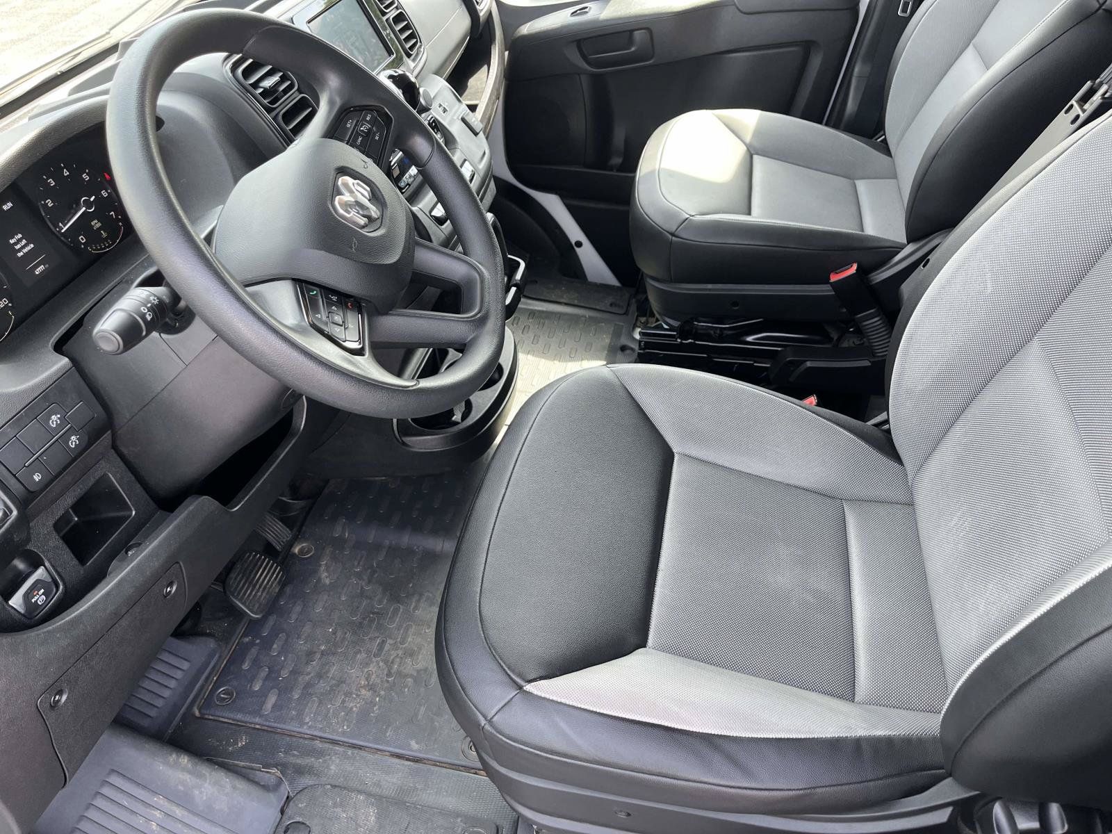 Used 2025 RAM ProMaster 2500 w/ Convenience Group FWD image 24