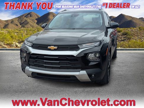 Used 2023 Chevrolet TrailBlazer LT image 1