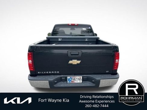 Used 2007 Chevrolet Silverado 1500 LT w/ 1LT Convenience Package AWD/4WD image 4