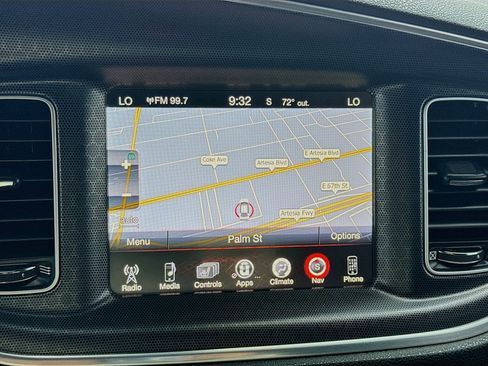 Used 2016 Dodge Charger R/T image 9