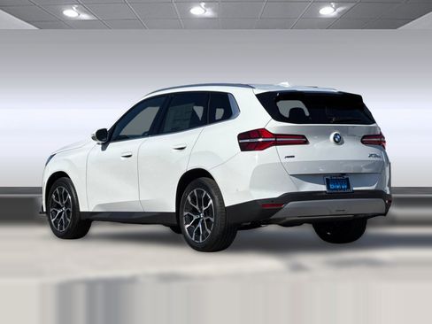 Used 2026 BMW X3 xDrive30i w/ Premium Package AWD/4WD image 3