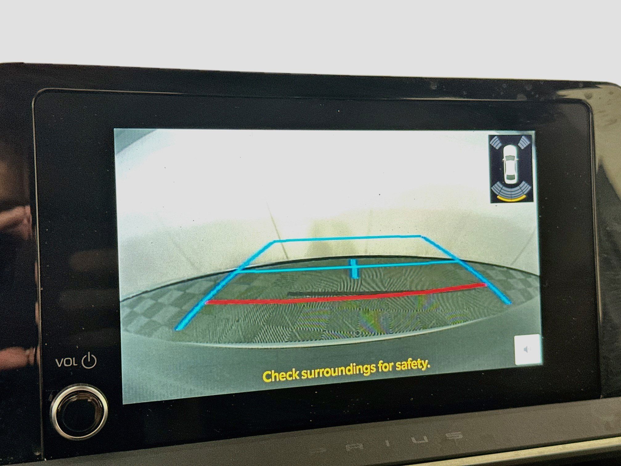 Used 2025 Toyota Prius LE FWD image 23