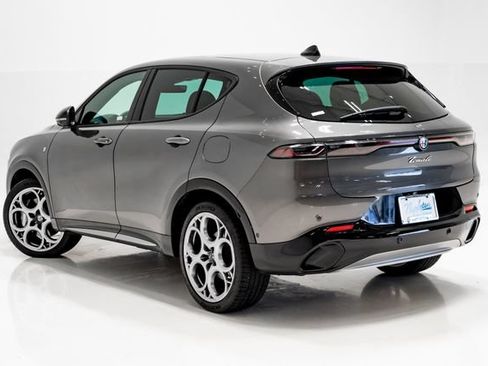 Used 2024 Alfa Romeo Tonale Ti AWD/4WD image 28