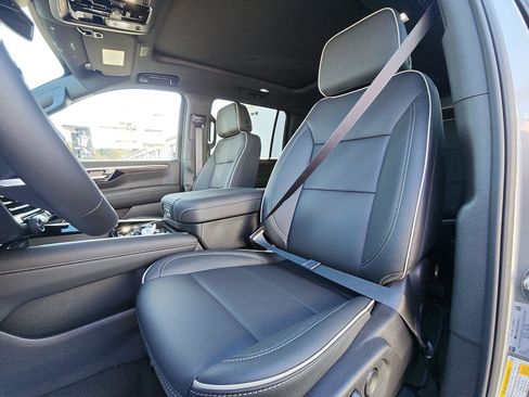 New 2026 Chevrolet Suburban Premier w/ Sun And Tow Package image 22