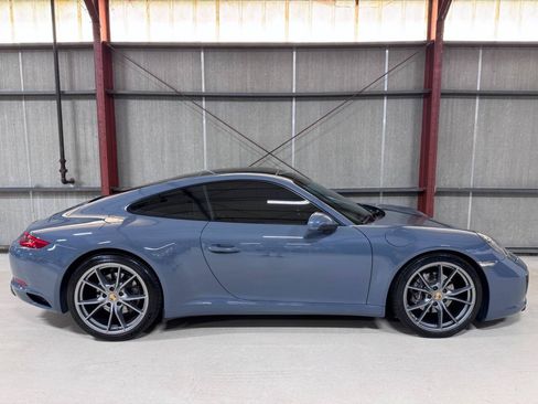 Used 2017 Porsche 911 Carrera RWD image 34