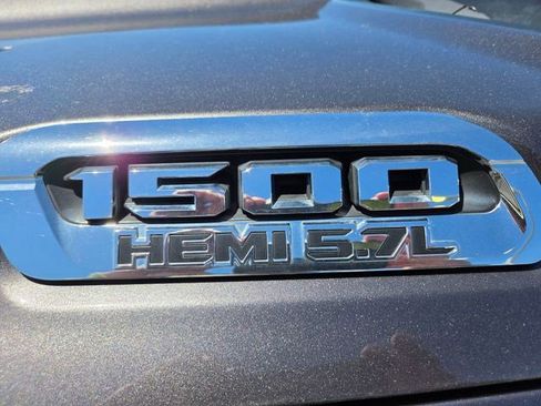 Used 2019 RAM 1500 Laramie AWD/4WD image 23