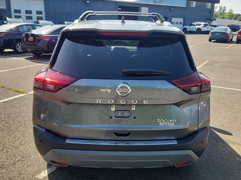 Used 2021 Nissan Rogue SV w/ Premium Package AWD/4WD image 5