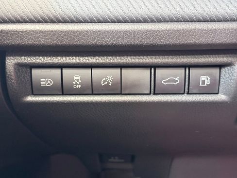 Used 2026 Toyota Camry SE AWD/4WD image 38
