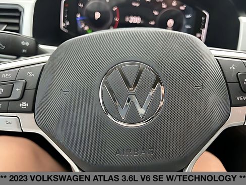 Used 2023 Volkswagen Atlas SE image 18